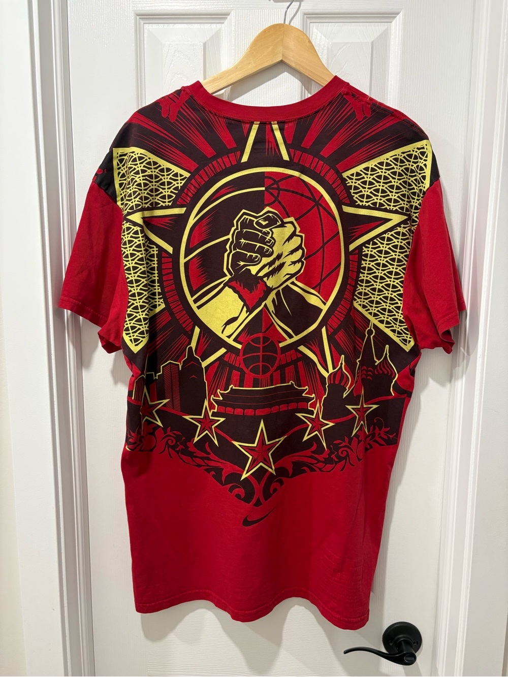 Vintage Y2K Nike Basketball T-Shirt Men’s XL All Double Sided 08 One World Game